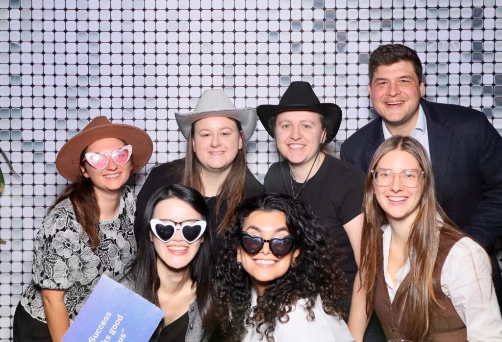 EY End of Year Party 2026 The best part of every event? Watching people come together, laugh a little louder, and create memories they’ll look back on for years to come. ❤️
Thank you, EY, for letting us capture your End of Year Party 2026. @ey_australia
