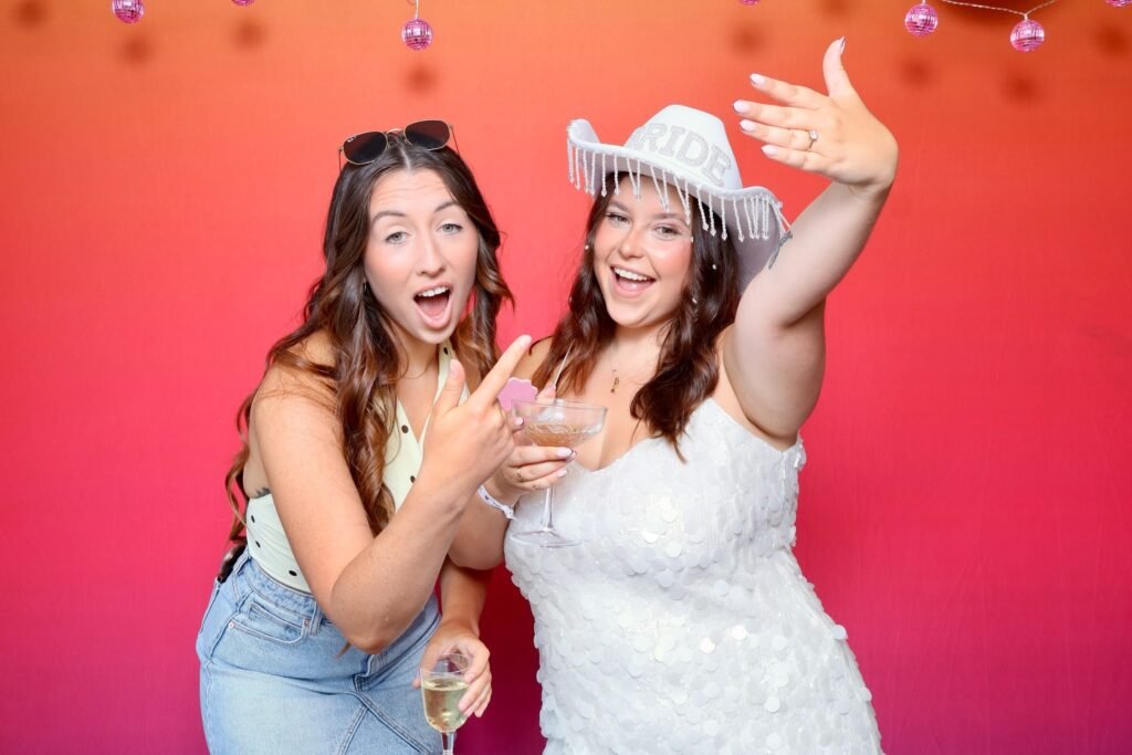 Sunset Glow. 🌅

Deep tones. Flawless light. Effortlessly luxe.

It doesn’t overpower.
It enhances.
Every outfit sharper. Every skin tone richer. Every moment elevated.

If you know, you know.
Melbourne’s premium photobooth hire — Melbooth Magic. ✨

#photoboothhiremelbourne #melboothmagic #photoboothmelbourne #eventsmelbourne #brandactivations