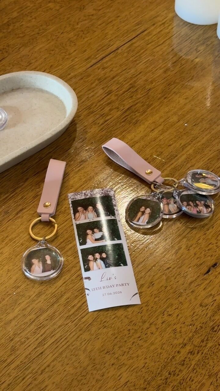 Your guests won’t just take home memories... they’ll take home a personalised keychain too. 🤍✨
Our Keychain Station + Photo Booth combo is the event upgrade everyone will be talking about! Perfect for weddings, birthdays, corporate events, and everything in between. Ready to make your event unforgettable? 📩 #MelboothMagic #KeychainStation #PhotoBoothHire #MelbourneEvents #EventEntertainment