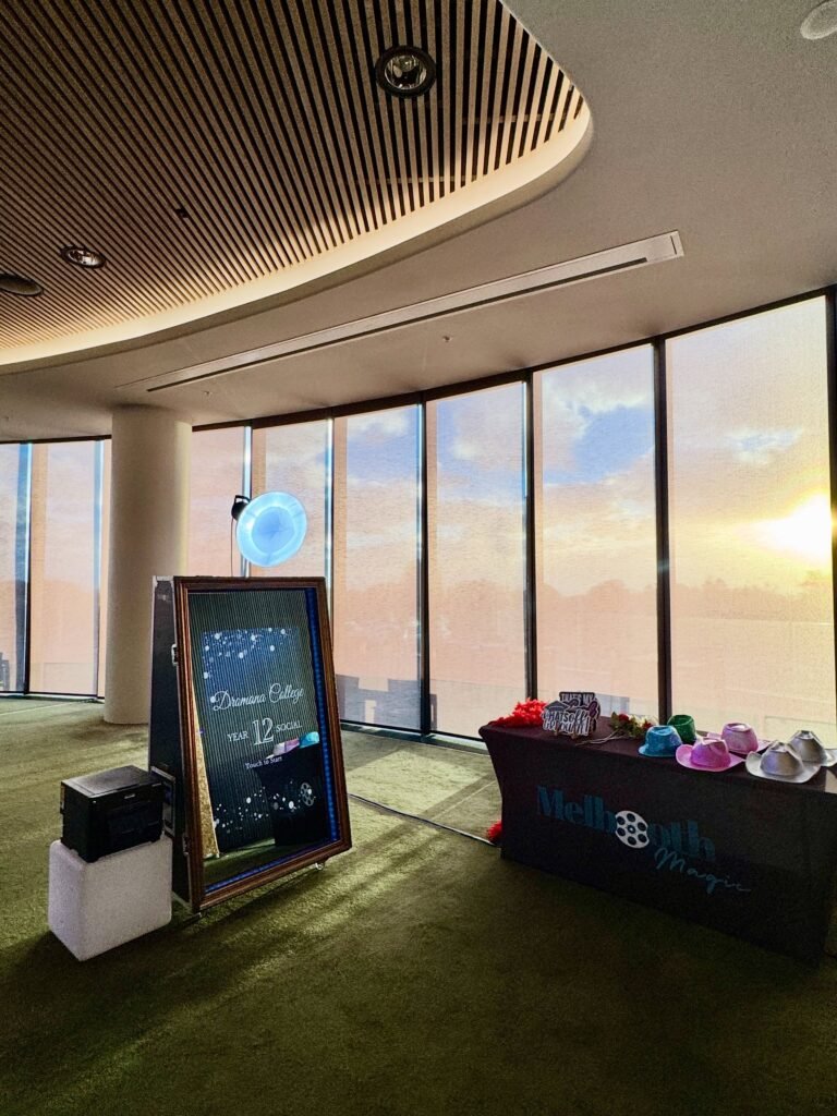 Our Magic Mirror booth giving main character energy, every time✨  #Mirrorphotoboothmelbourne #MelboothMagic #photoboothhiremelbourne
